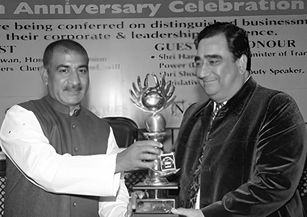 Corporate Leadership Award