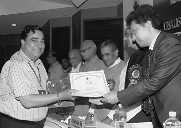 Best Microscope Manufacturer Award